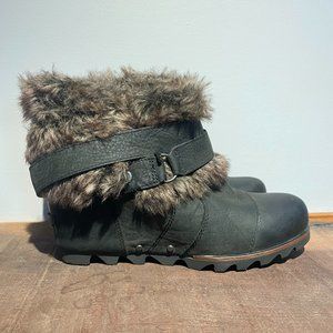 Sorel Joan of Arctic Wedge Ankle Boots Black Leather Faux Fur Womens Sz 8